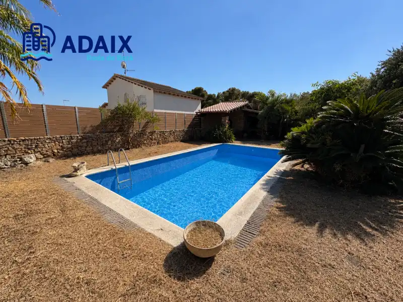 Piscina de Casa o chalet en venta en Roda de Berà con Terraza, Trastero y Piscina