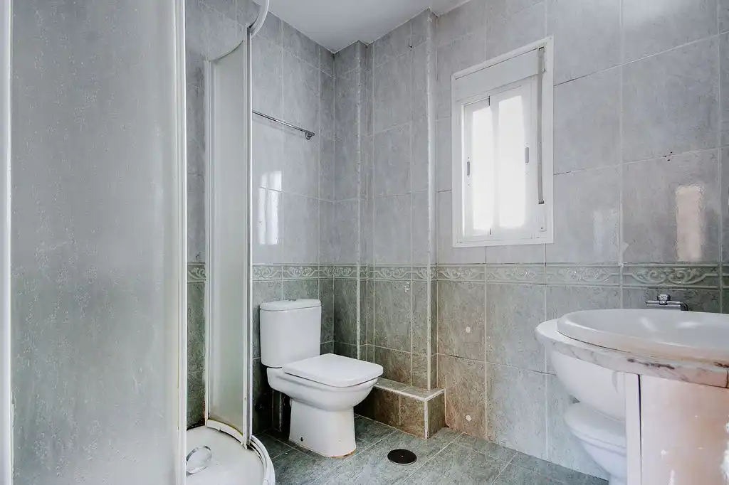 Baño de Piso en venta en Parla