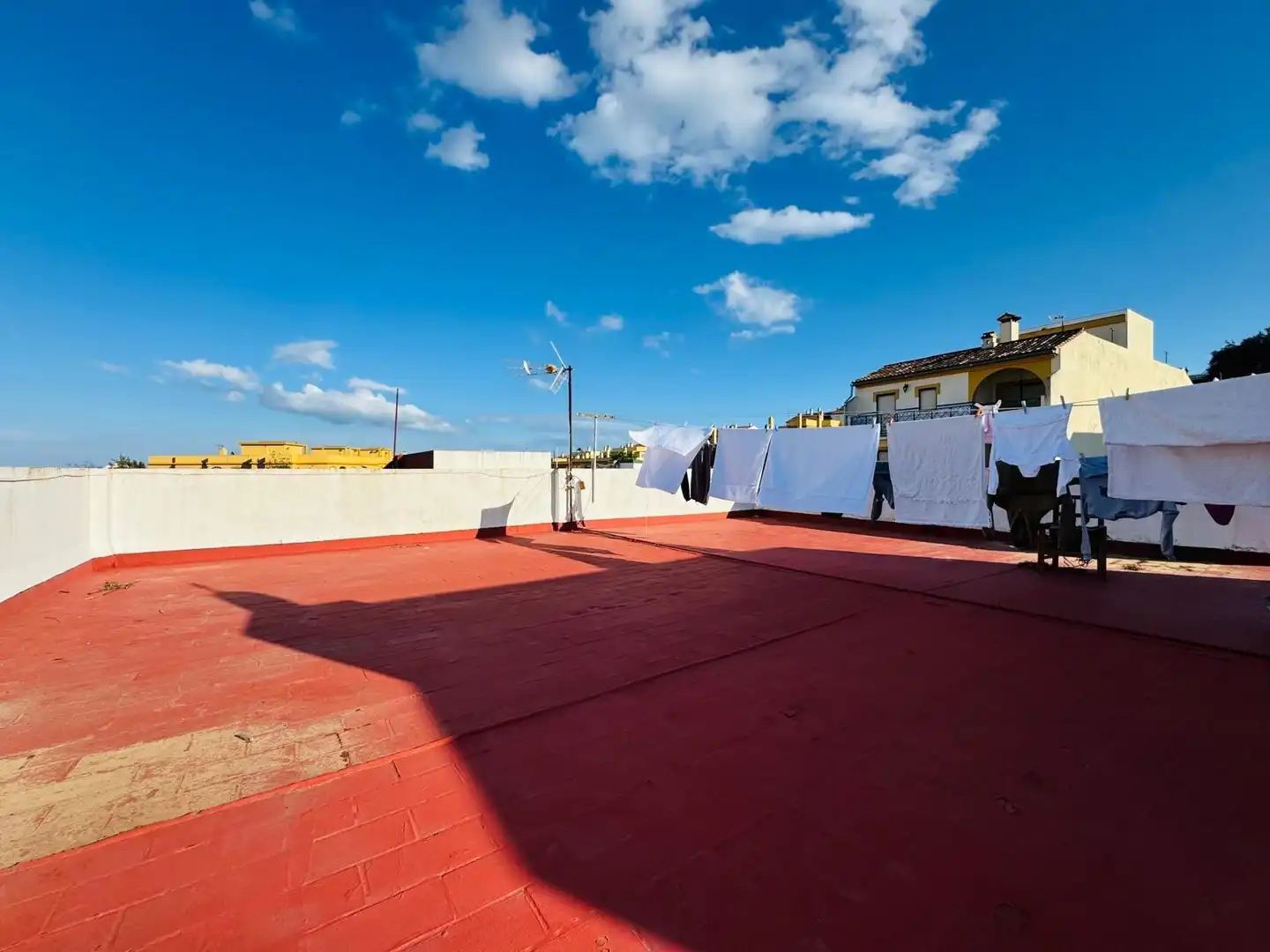 Exterior view of Houses for sale in Algeciras  with Storage room