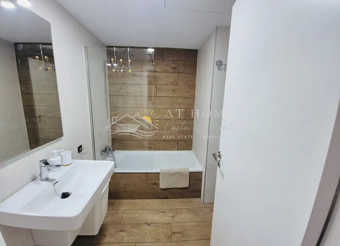 Apartament amb piscina en venda a Torrox Pueblo, imagen 19