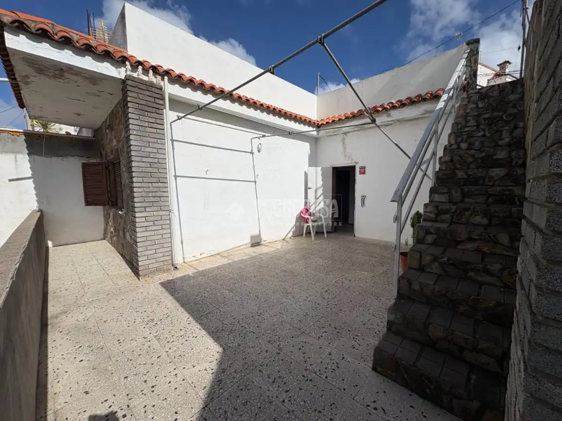 Vista exterior de Casa o chalet en venta en Teror con Terraza y Balcón