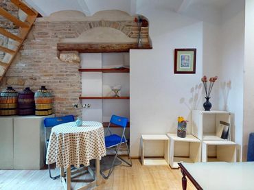 Casa amb balcó en venda a Calle Lucano