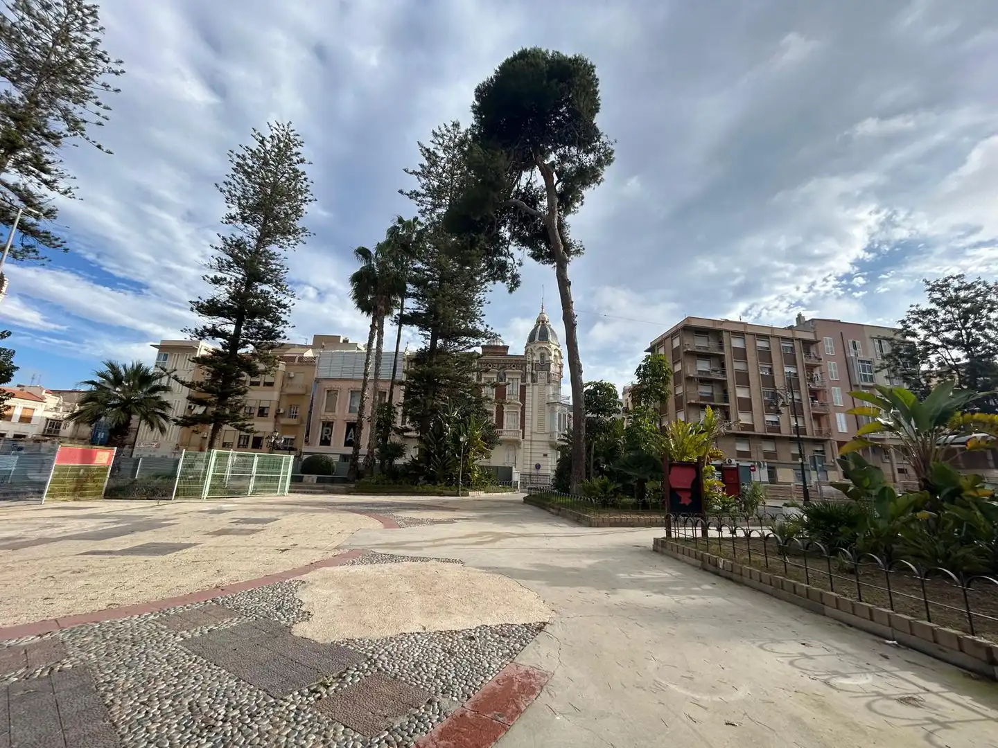 Vista exterior de Edificio en venta en Cartagena