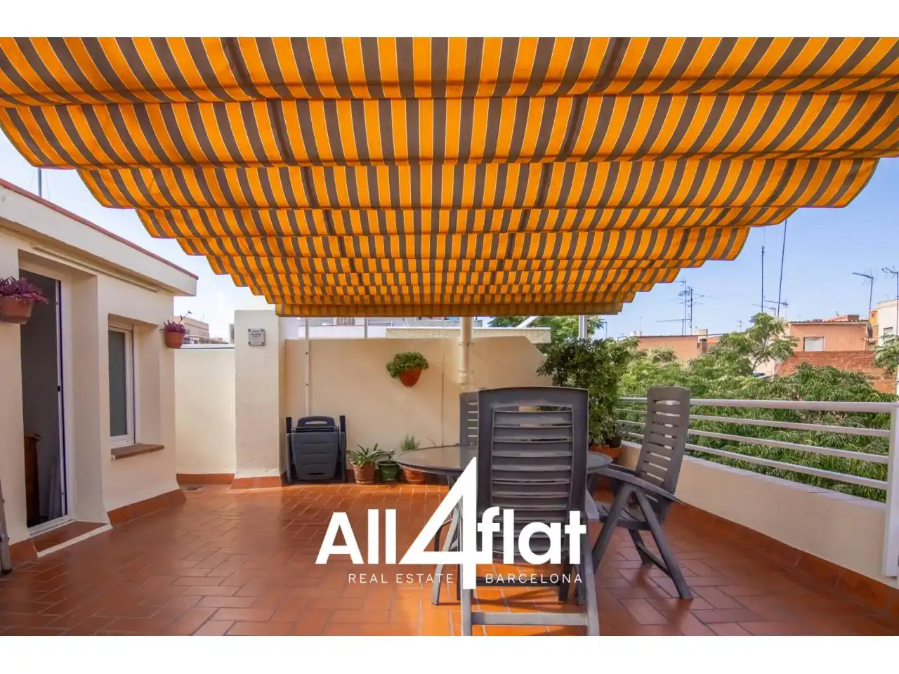 Terrace of Duplexes for rent in Barcelona  with Air Conditioner, Heating and Terrace