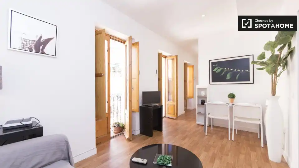 Appartement avec terrasse à louer à Latina