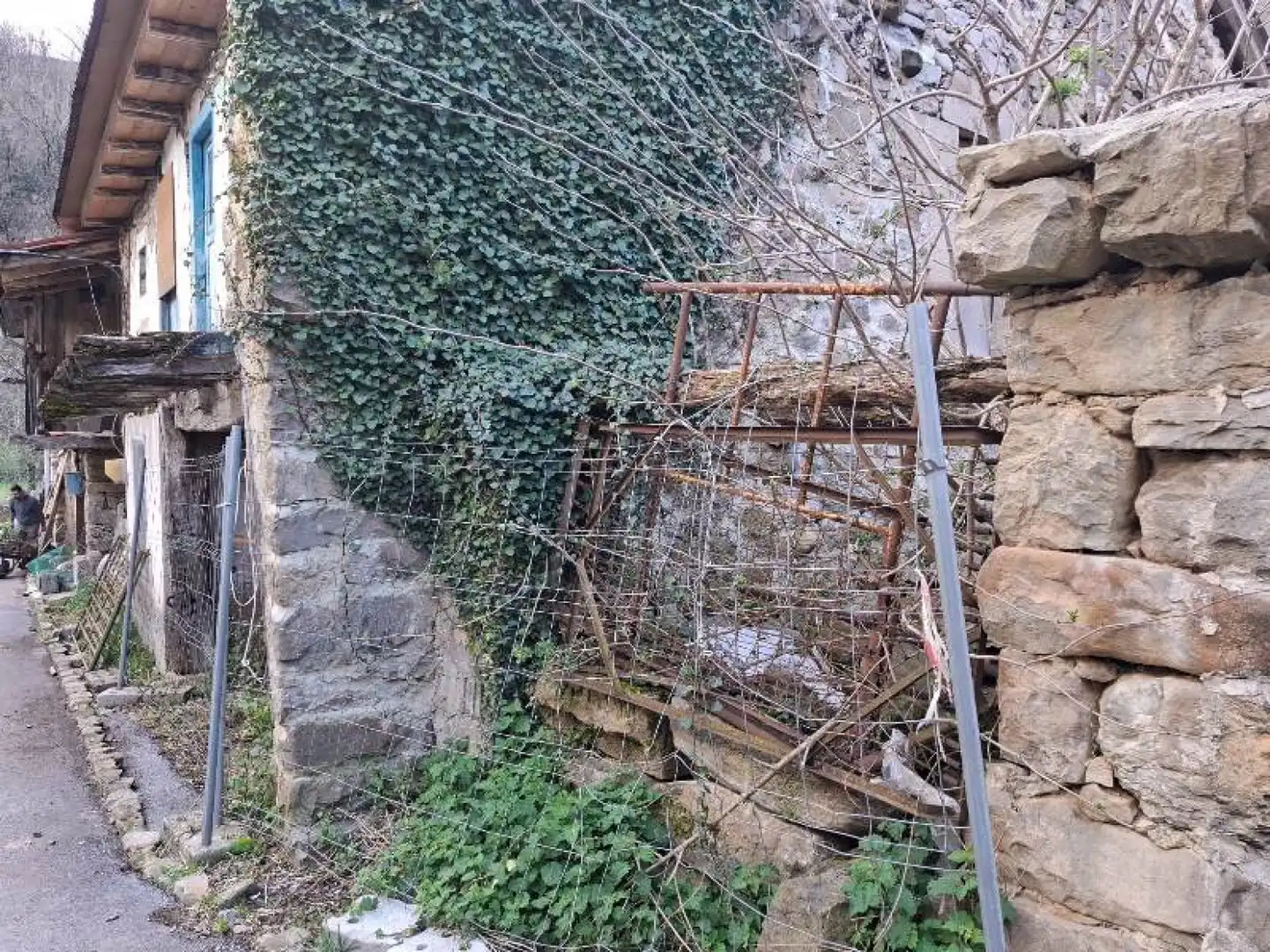 Casa adosada en venta en Los Tojos  con Jardín privado y Trastero