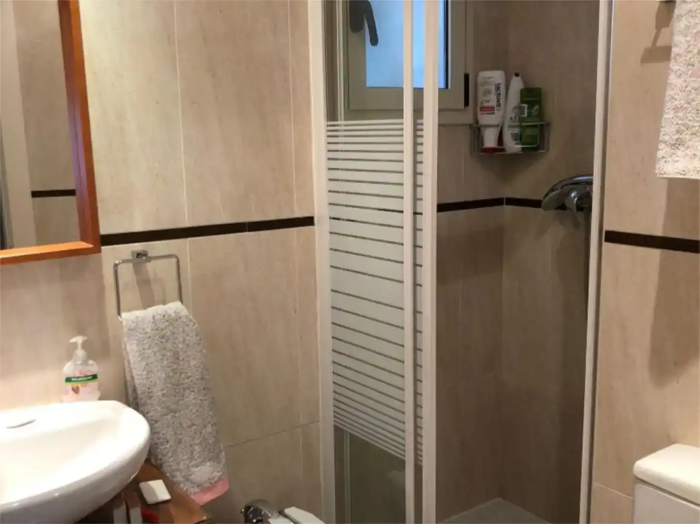 Baño de Apartamento en venta en Benidorm con Aire acondicionado, Piscina y Balcón
