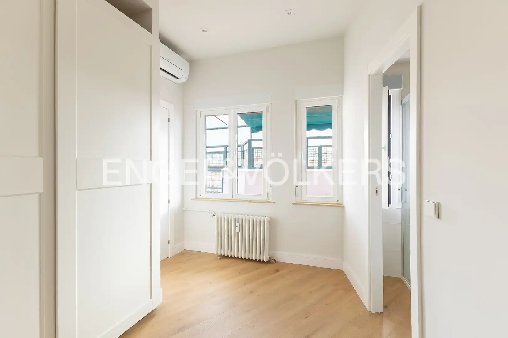 Balcony of Flat for sale in Chamberí