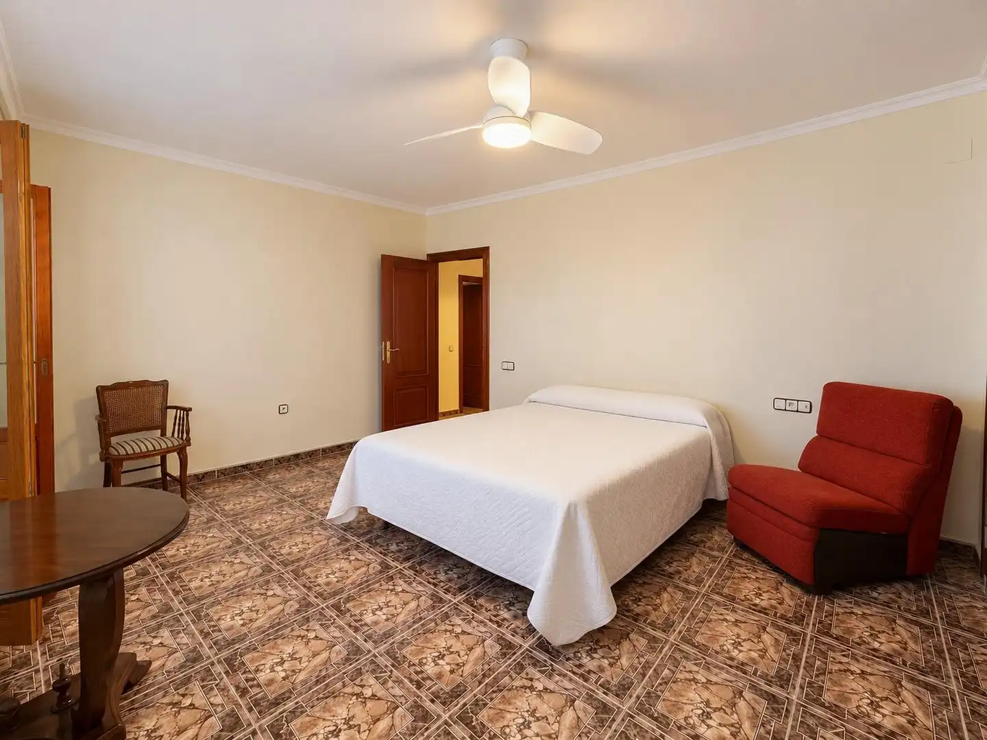 Habitación de Casa o chalet de alquiler en Rafelbuñol / Rafelbunyol, Valencia