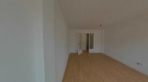Foto 2 de Piso en venta en C/ Ramón Llull, Santa Perpètua de Mogoda, Barcelona