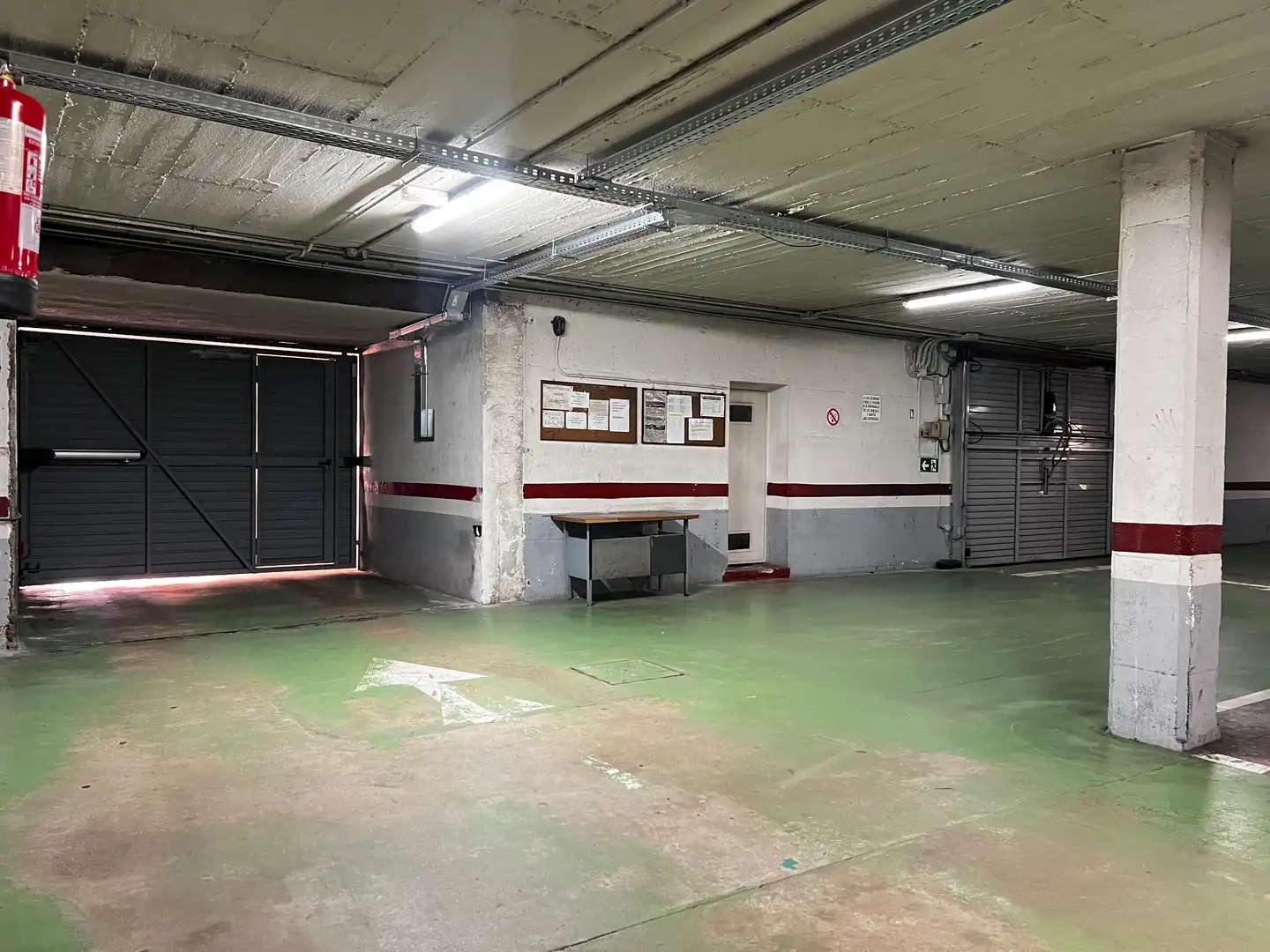 Aparcament de Garatge en venda en Badalona