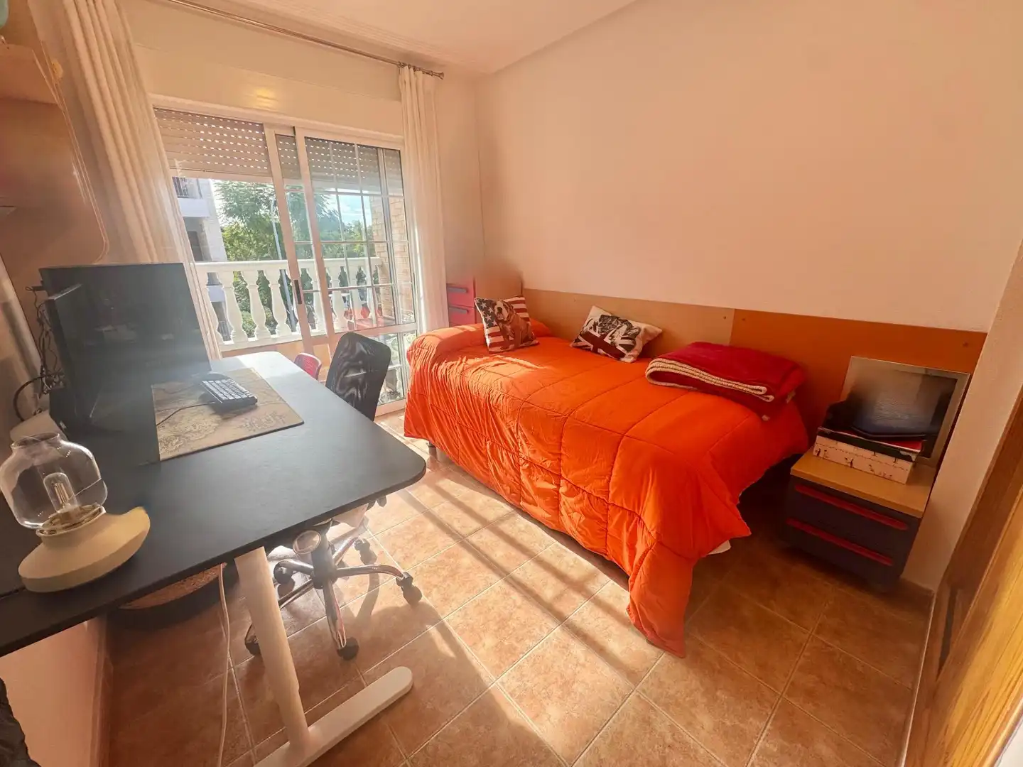 Dormitori de Casa o xalet en venda en Orihuela amb Aire condicionat, Calefacció i Terrassa