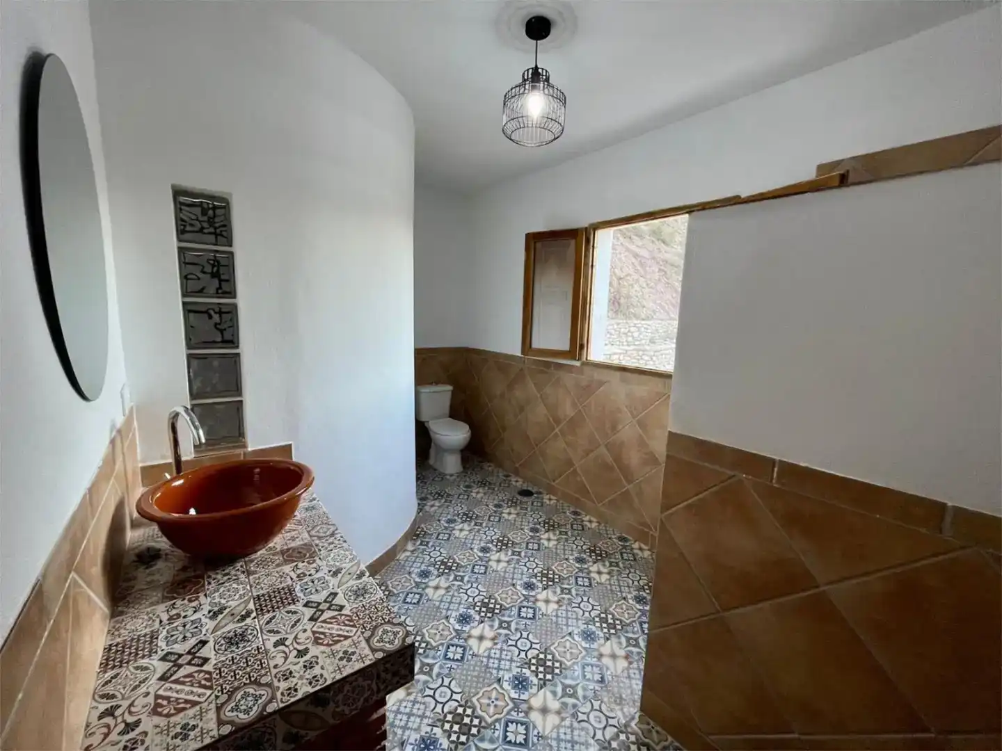 Bany de Pis en venda en Loja amb Jardí privat, Traster i Piscina
