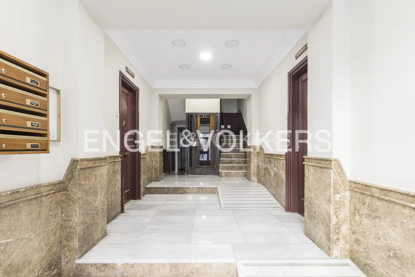 Piso en venta en Barcelona con Aire acondicionado, Calefacción y Parquet