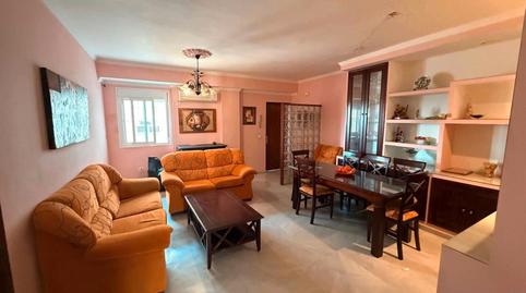 Foto 3 von Wohnung zum Verkauf in Calle Diego Martinez Barrios, 18, La Algaba, Sevilla