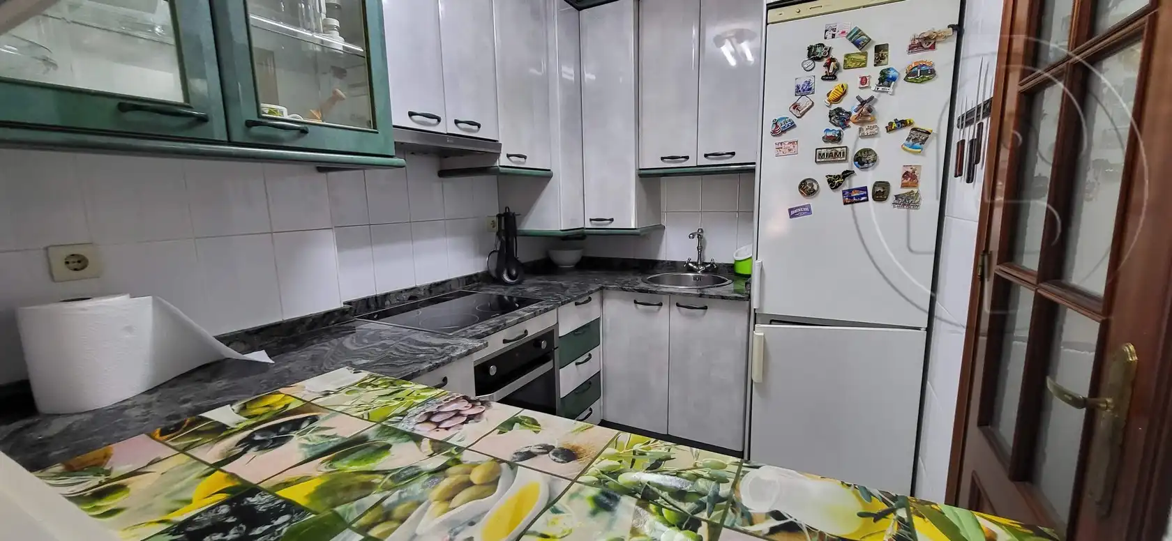 Apartments for rent in Calle de Roy García de Santander, 13, Alisal - San Román