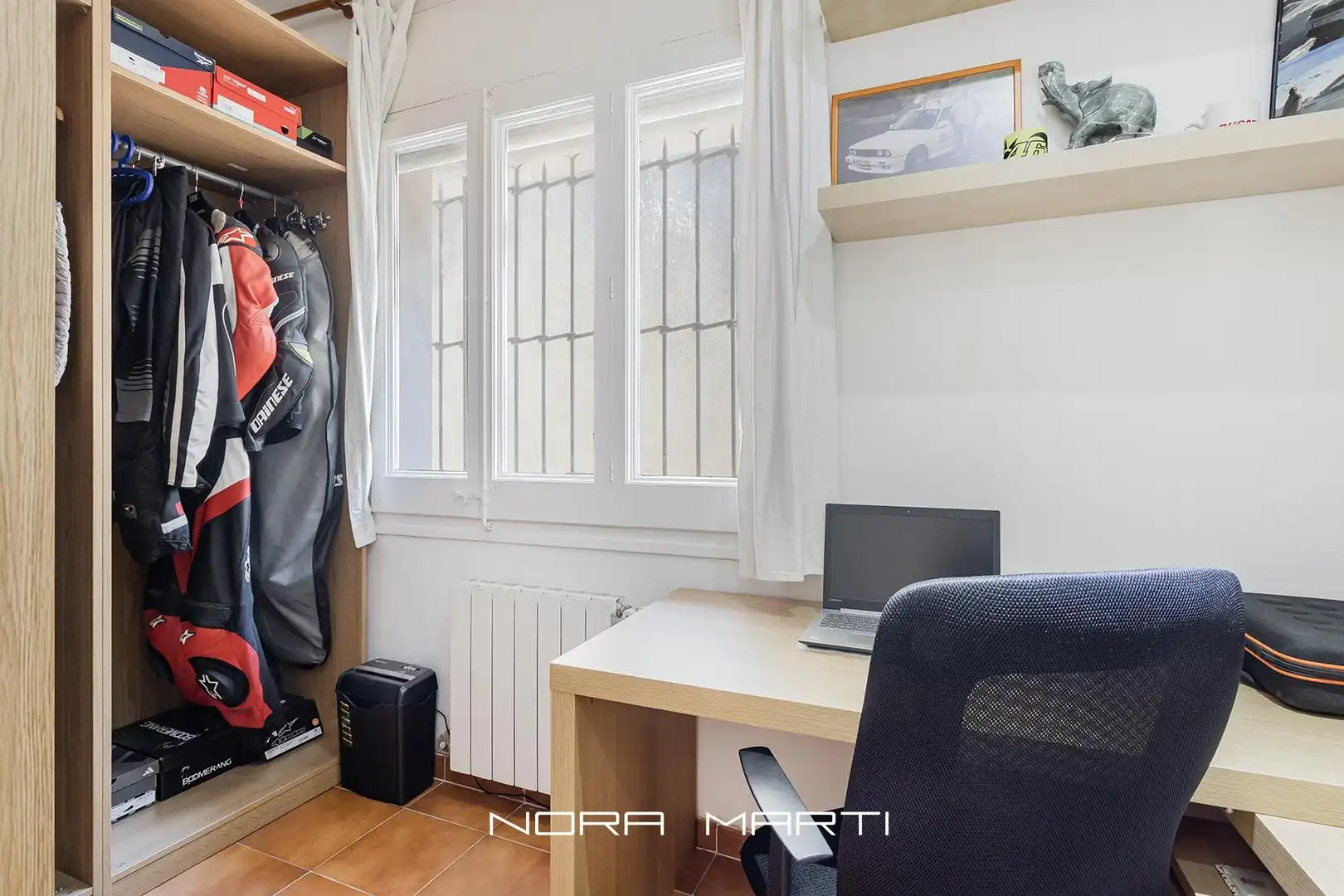 Habitación de Casa o chalet en venta en Esplugues de Llobregat con Jardín privado, Piscina y Alarma