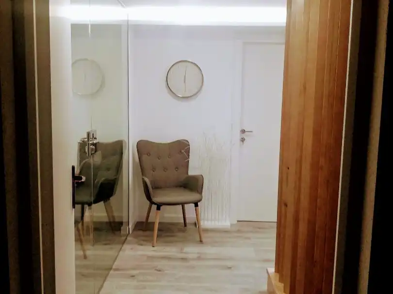 Office for sale in Algemesí  with Air Conditioner