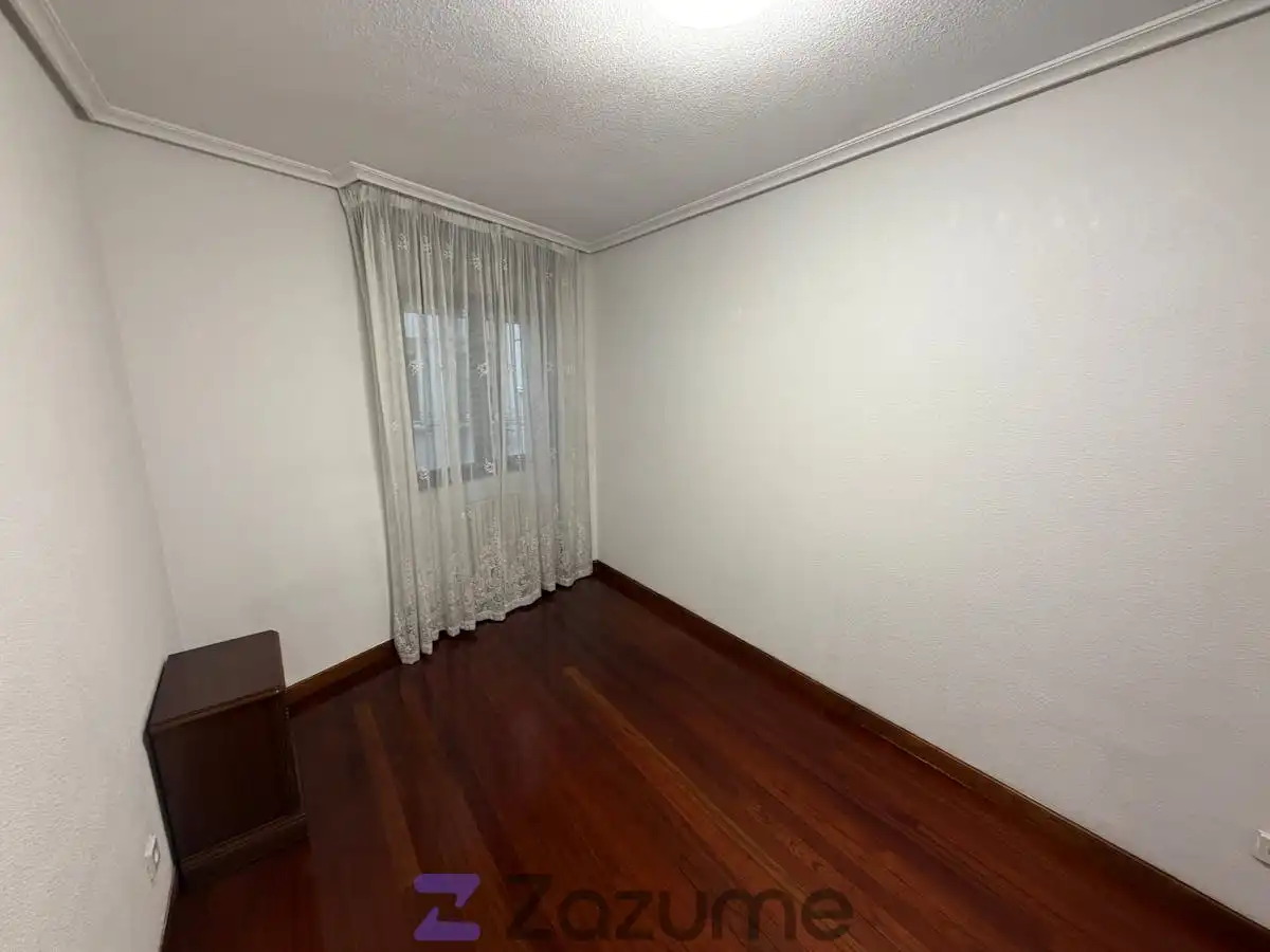 Flat for rent in C. Magallanes, Numancia - San Fernando