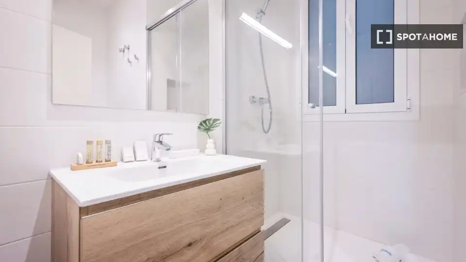 Flat with terrace to rent in Eixample, imagen 13