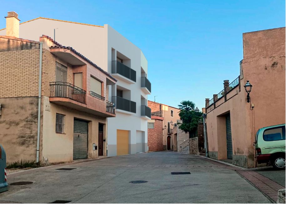 Vista exterior de Pis en venda en Perafort amb Aire condicionat, Calefacció i Parquet