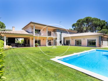 House with balcony for sale in Passeig Noguera