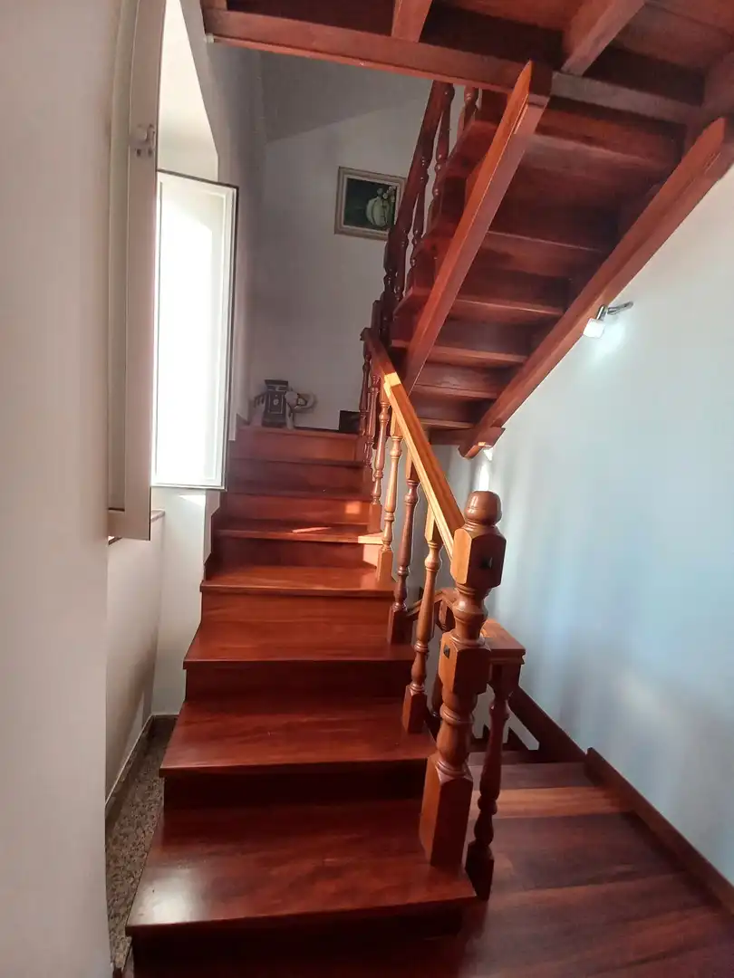 Casa o xalet en venda en Oleiros amb Parquet, Terrassa i Traster