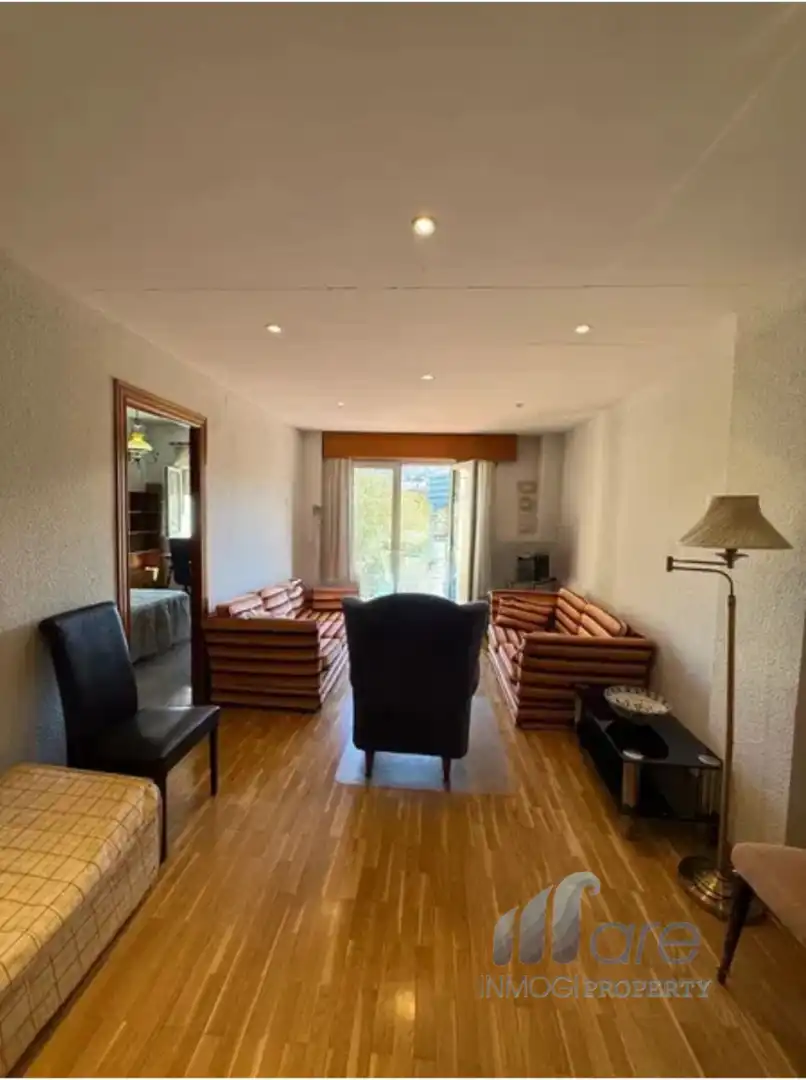 Sala de estar de Piso en venta en Granada con Calefacción, Terraza y Amueblado