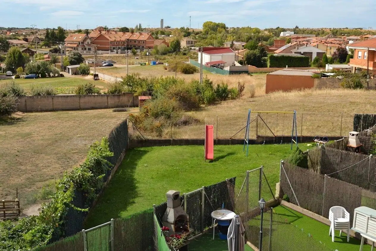 Houses for sale in Valverde de la Virgen, León