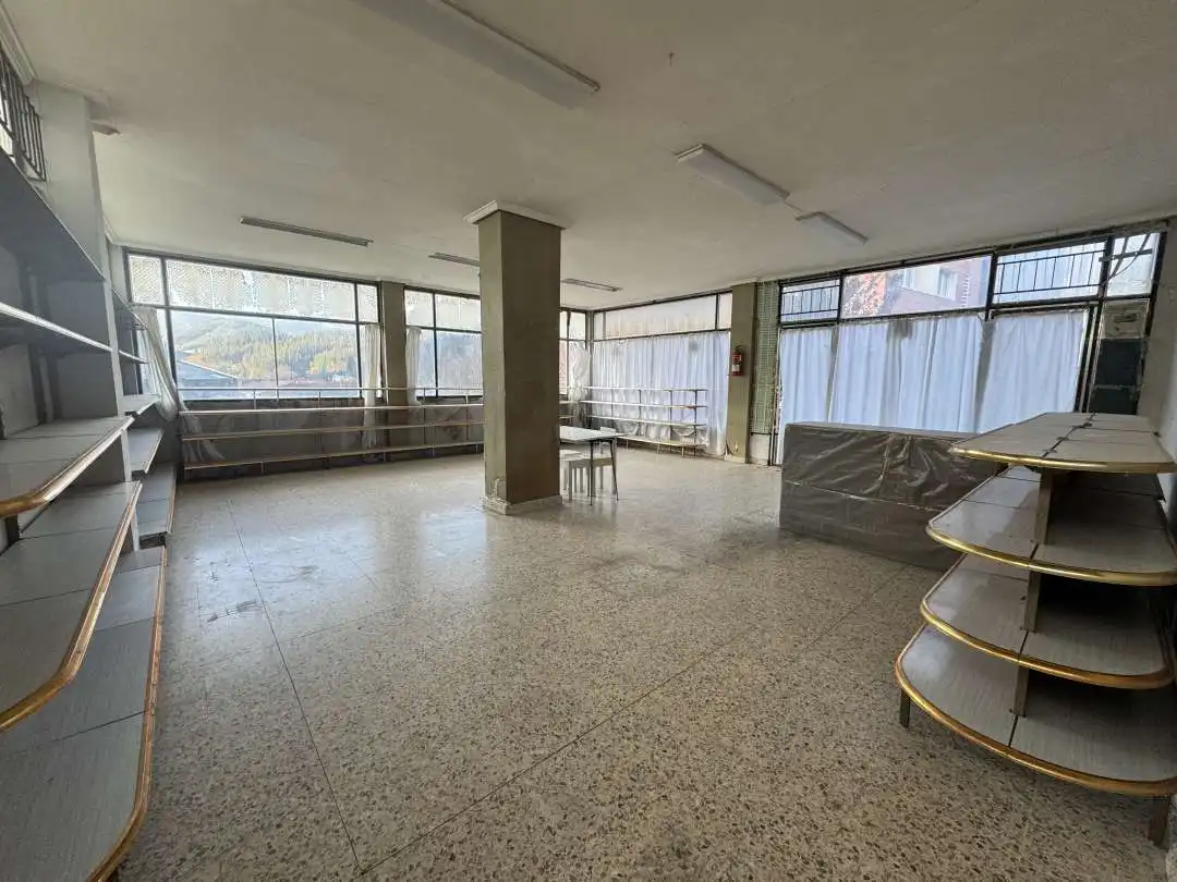 Local comercial en venta en Legazpi, imagen 6