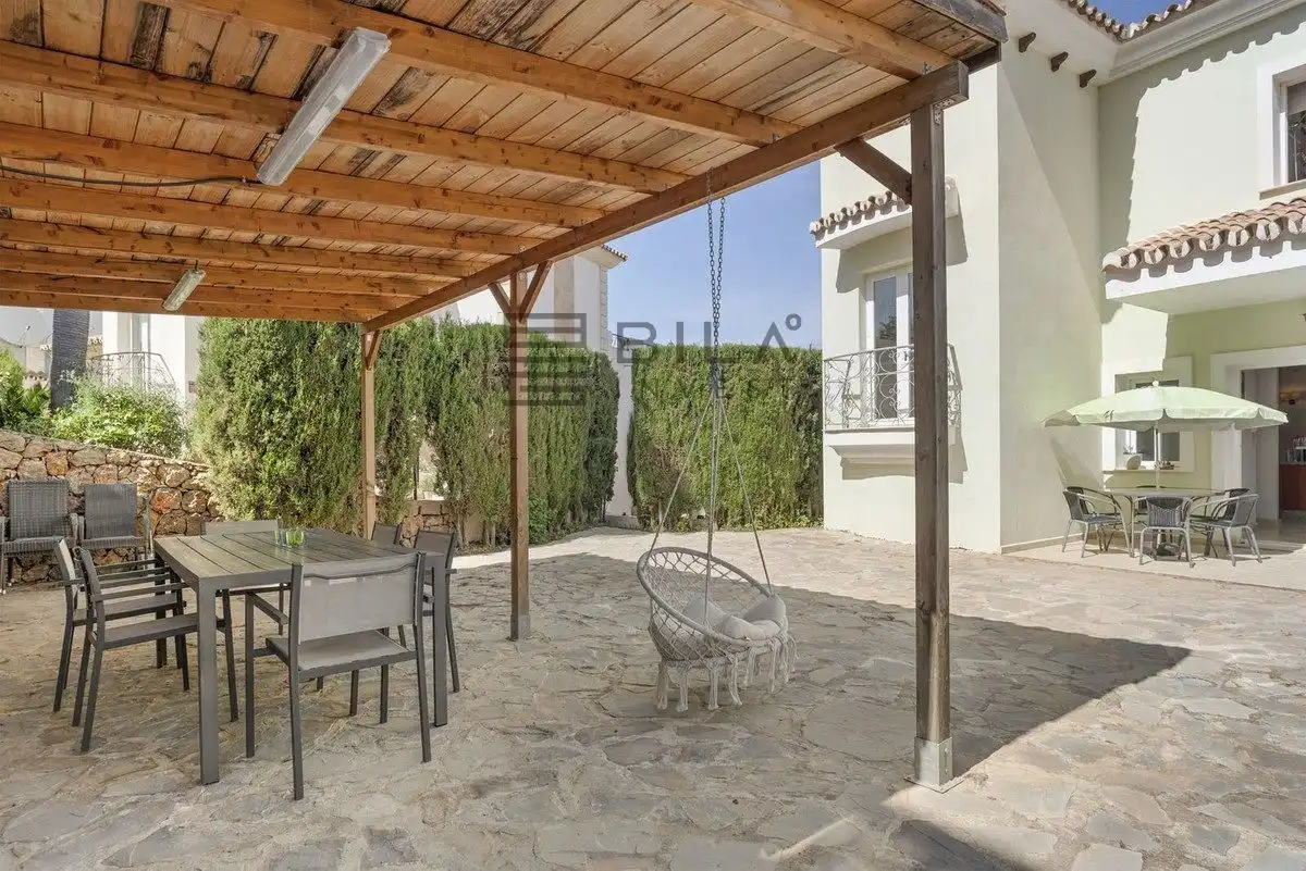 Chalet con piscina en venta en Cerros del Aguila, imagen 6