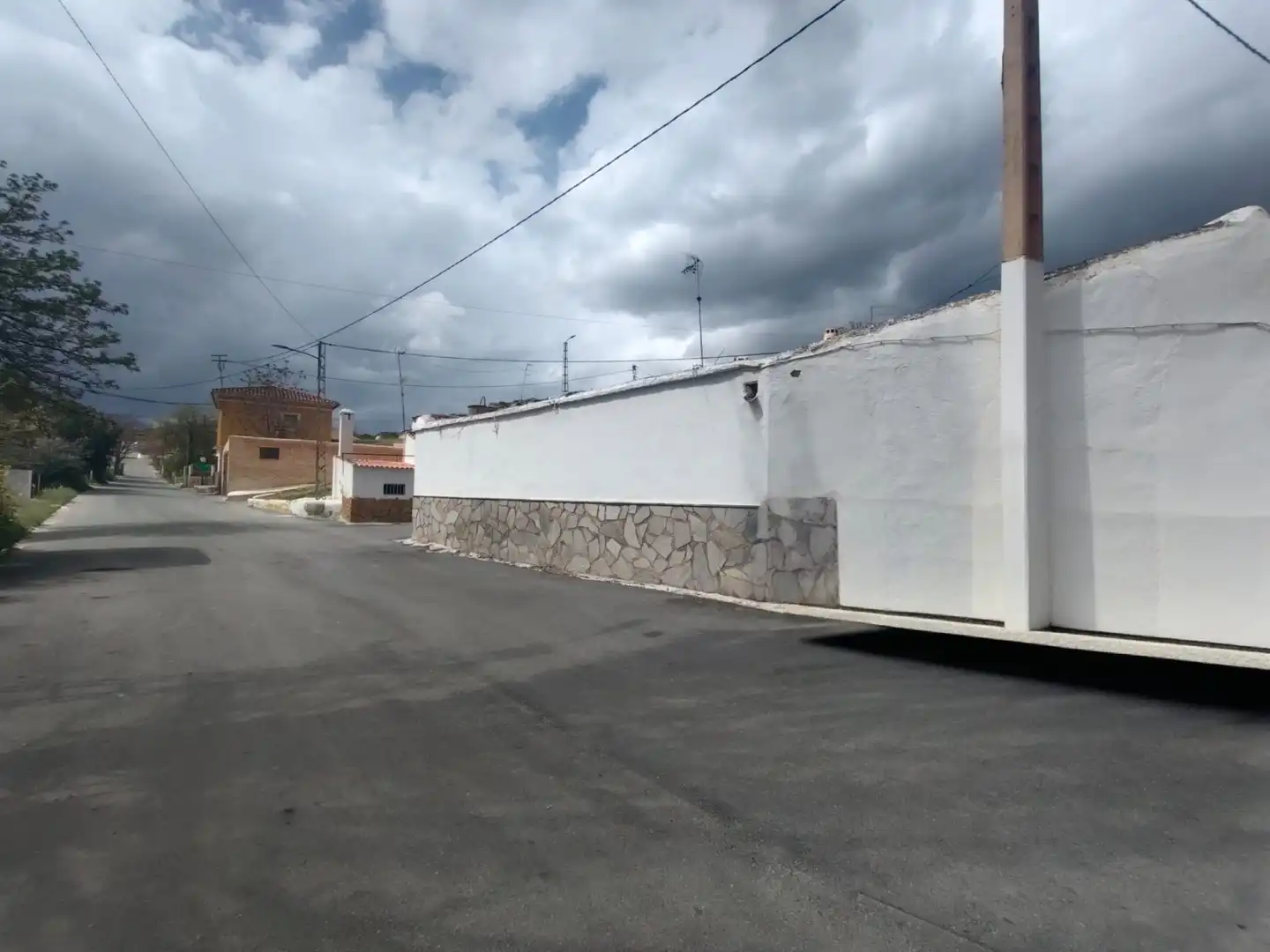 Vista exterior de Casa o xalet en venda en Guadix amb Moblat