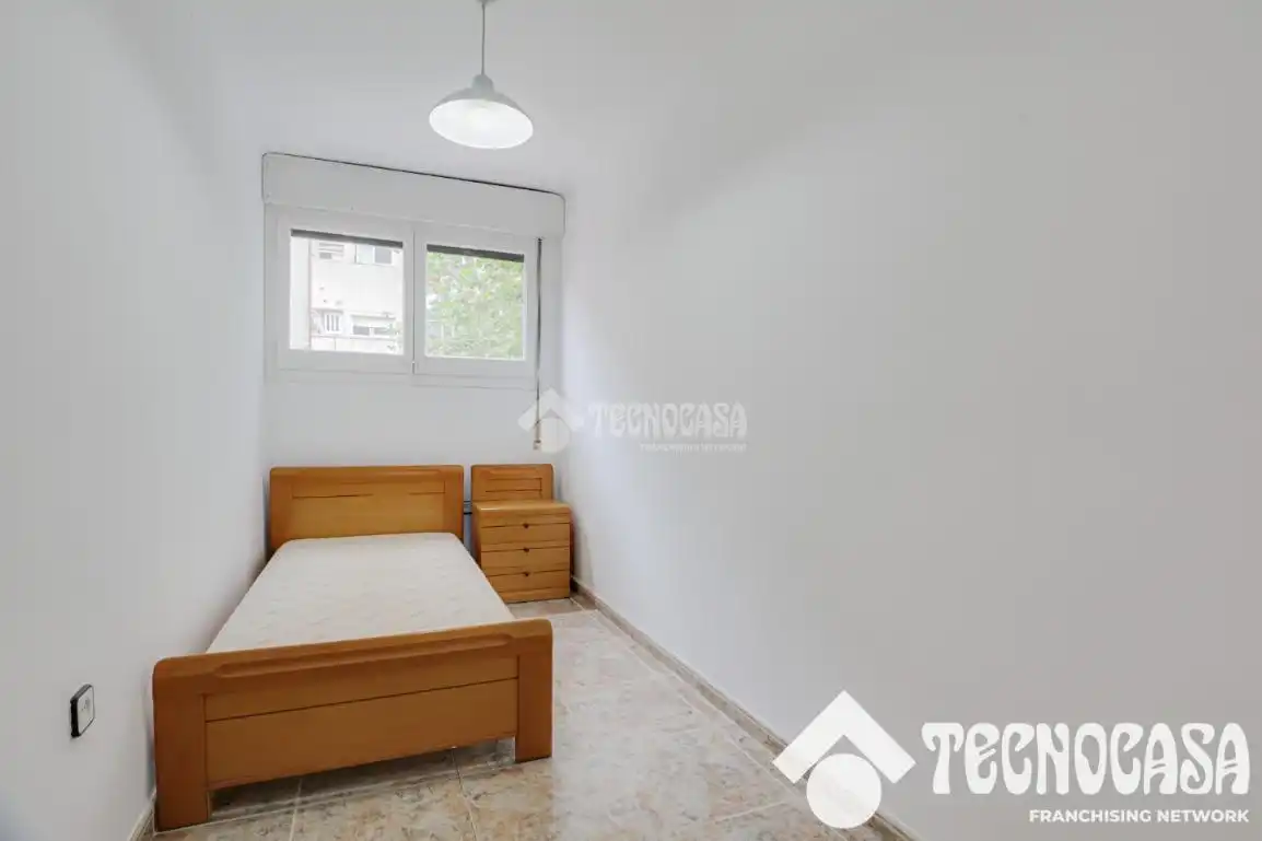Habitación de Piso en venta en Barcelona con Balcón