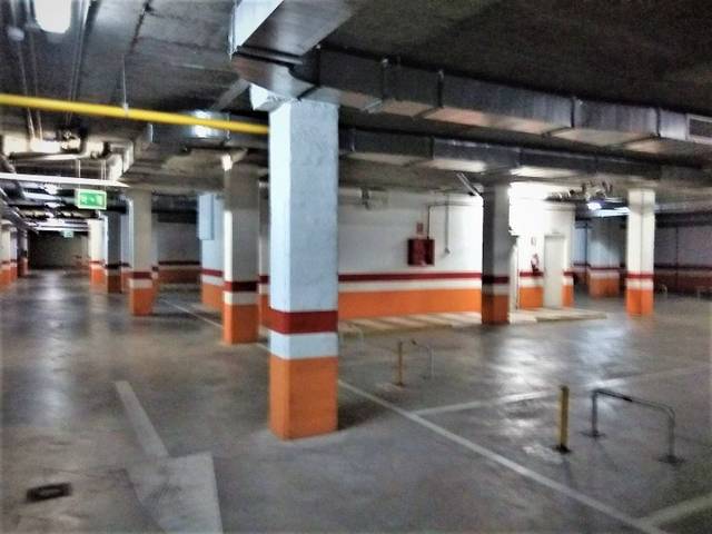 Garaje en Alquiler en Calle Estrella Vega, 5 en Pino Montano - Consolación