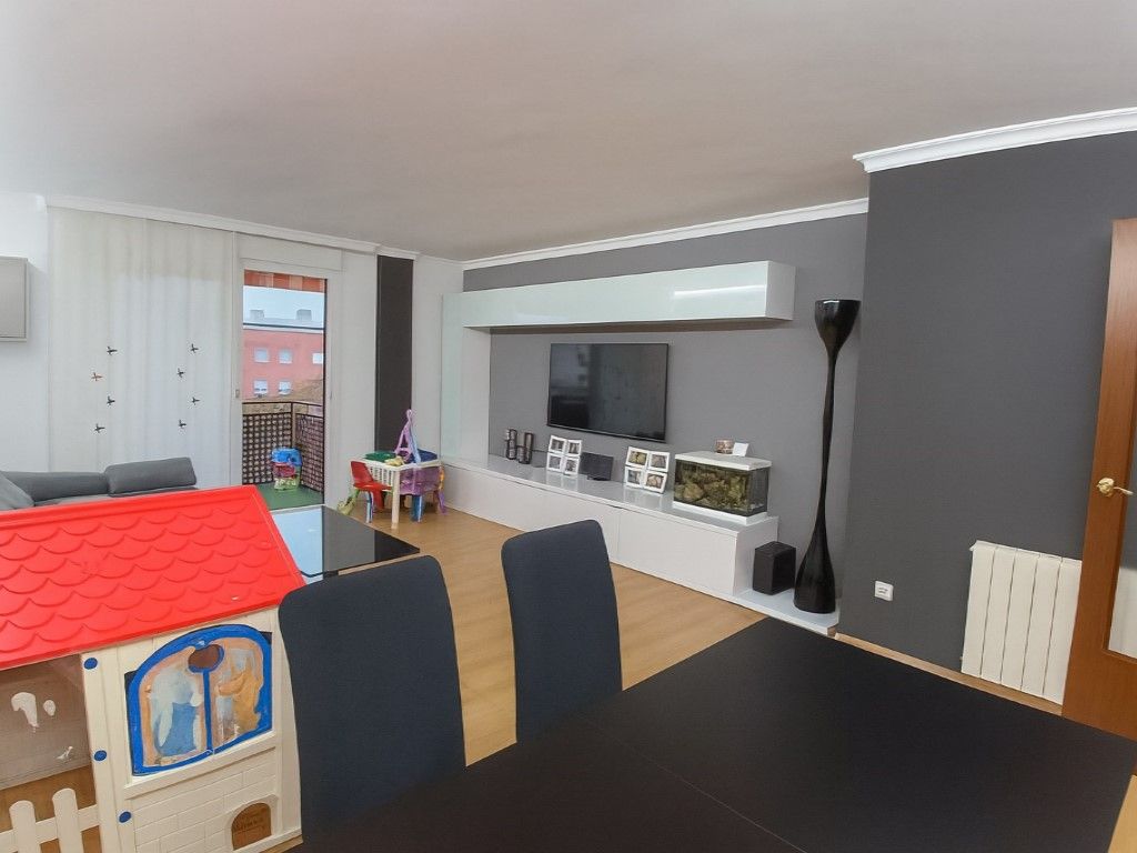 Sala d'estar de Àtic en venda en Vilafranca del Penedès amb Aire condicionat, Calefacció i Forn