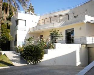 Exterior view of House or chalet for sale in  Córdoba Capital  with Private garden, Terrace and Storage room