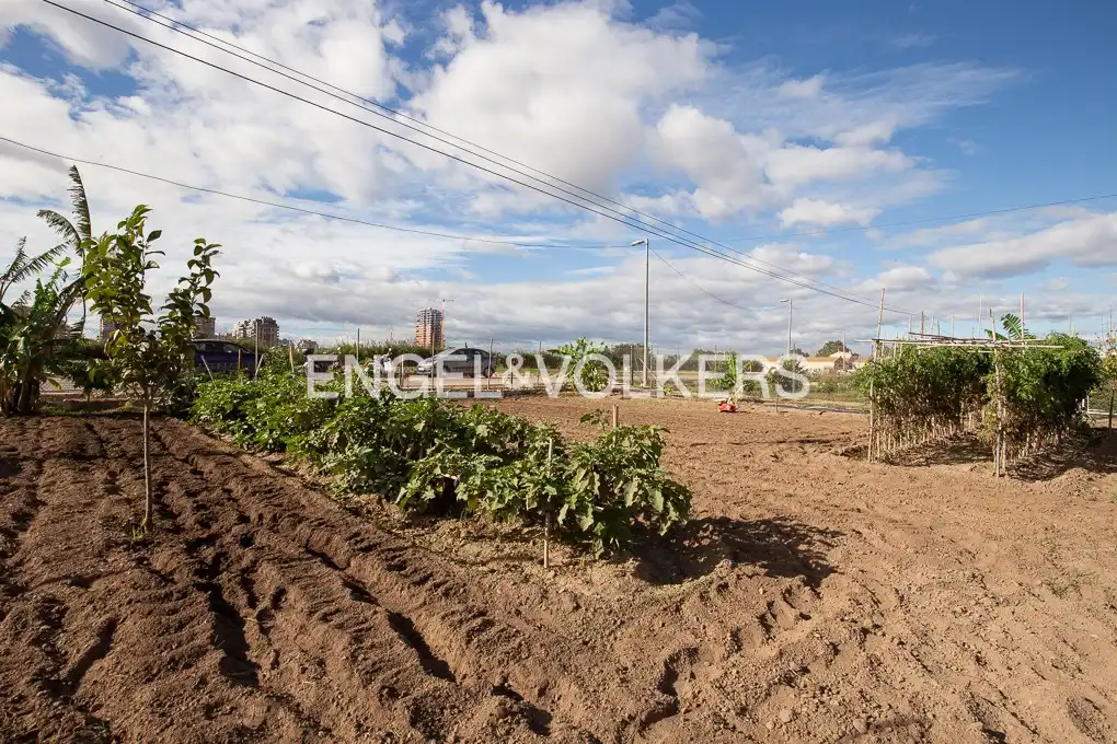 Country house zum Verkauf in Valencia mit Heizung und Privatgarten