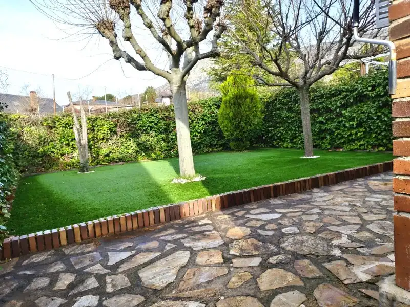 Jardí de Casa adosada en venda en Valdemanco amb Calefacció, Jardí privat i Terrassa