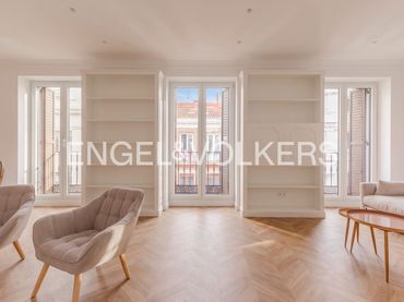 Piso con balcón en venta en Centro