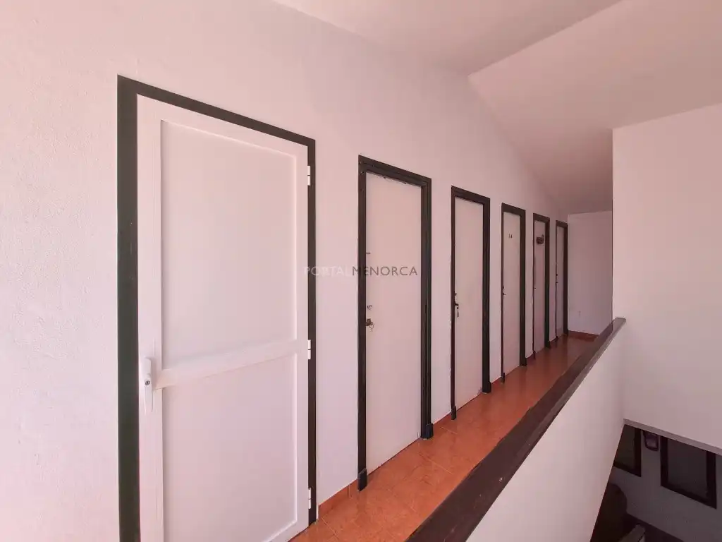 Wohnung zum Verkauf in Es Castell mit Klimaanlage