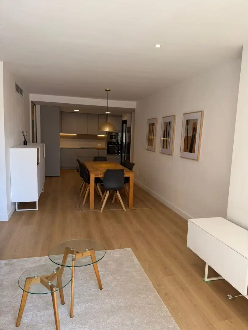 Esszimmer von Wohnung zur Miete in Centre