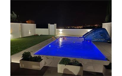 Piscina de Casa o xalet en venda en Málaga Capital