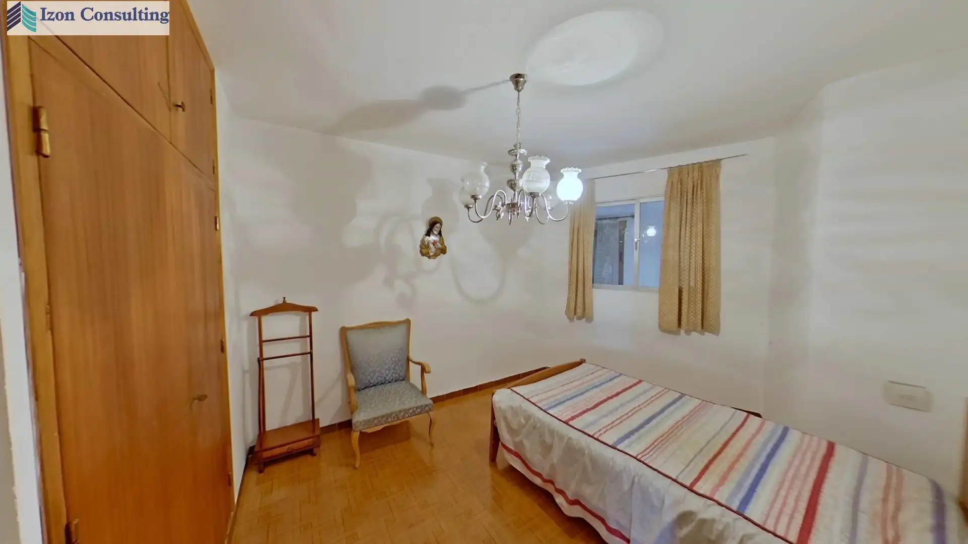 Dormitori de Casa o xalet en venda en Bienservida amb Calefacció, Terrassa i Traster