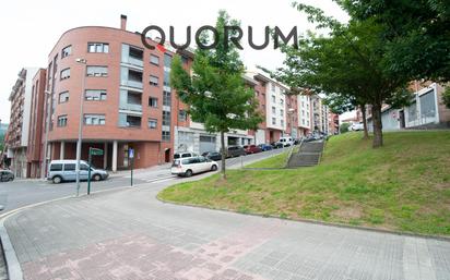 Exterior view of Flat for sale in Galdakao  with Balcony