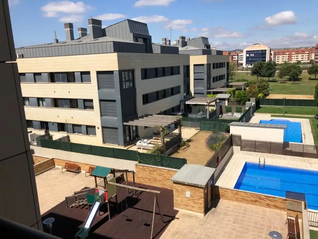 Exterior view of Apartments for rent in  Logroño  with Air Conditioner, Heating and Terrace