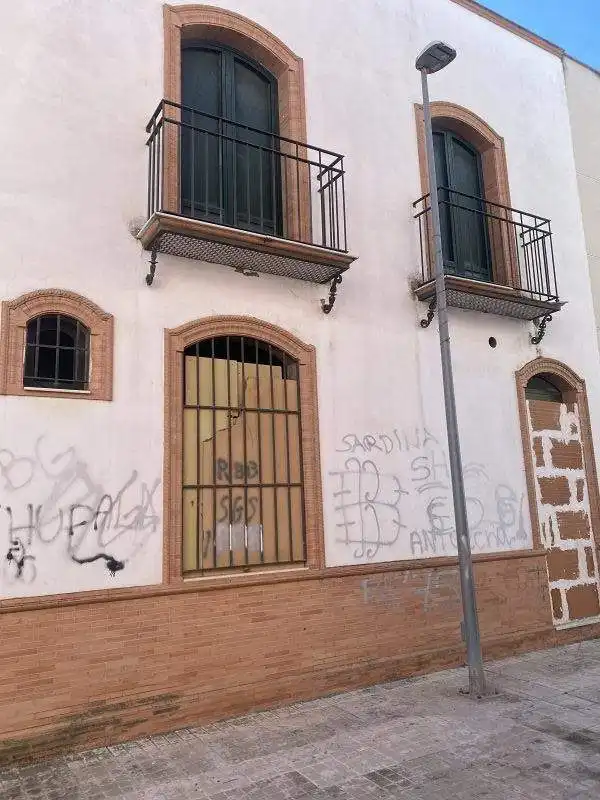 Haus zum Verkauf in Coria del Río
