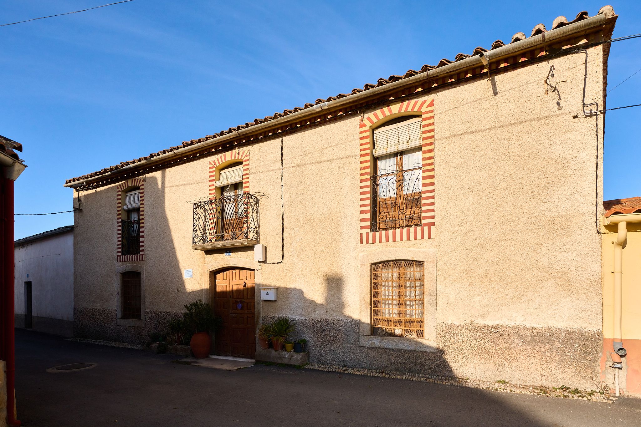 Vista exterior de Casa adosada en venda en La Maya  amb Jardí privat, Terrassa i Traster