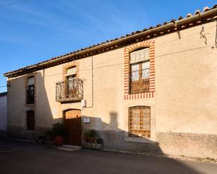 Vista exterior de Casa adosada en venda en La Maya  amb Jardí privat, Terrassa i Traster