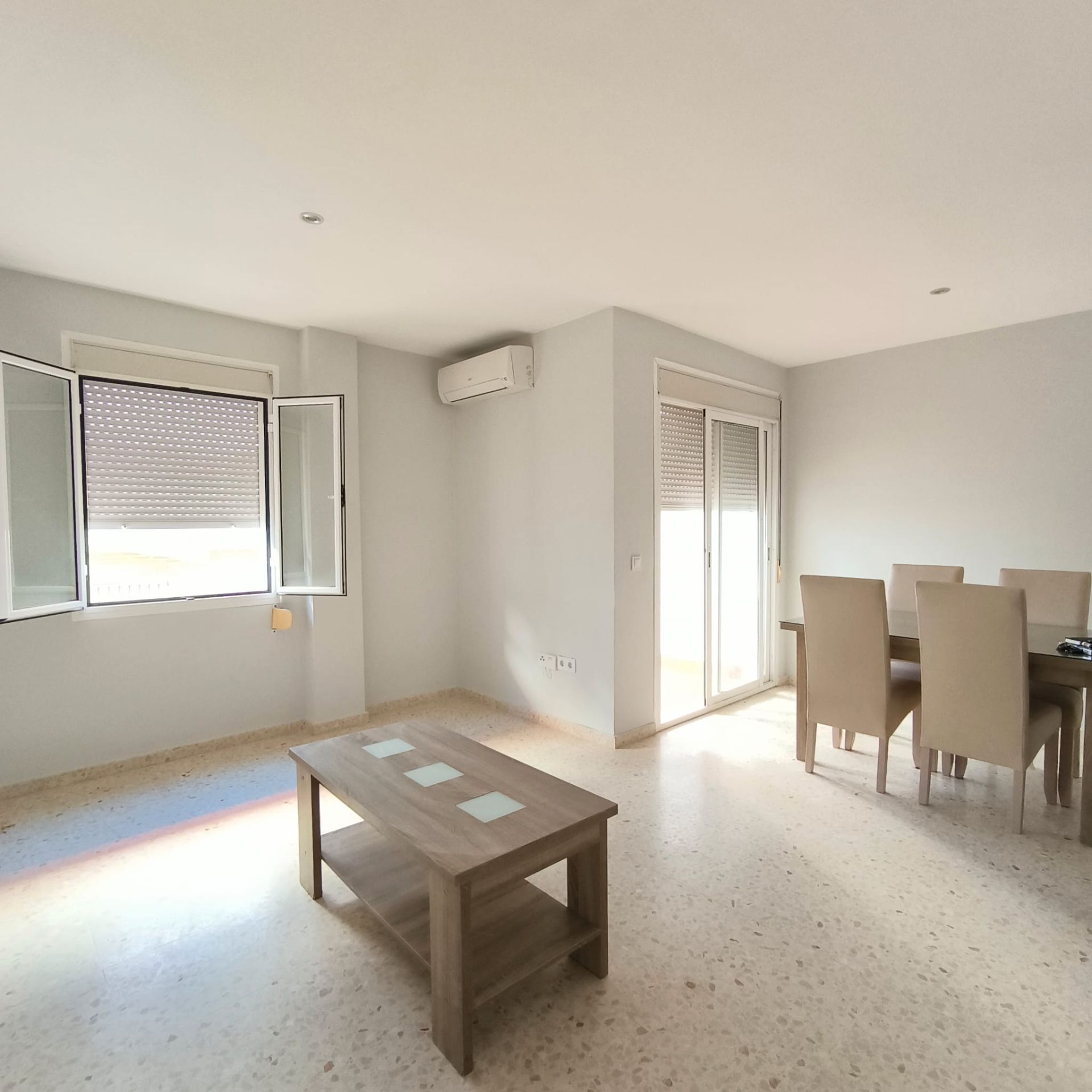 Dormitori de Pis en venda en San Roque amb Aire condicionat i Balcó