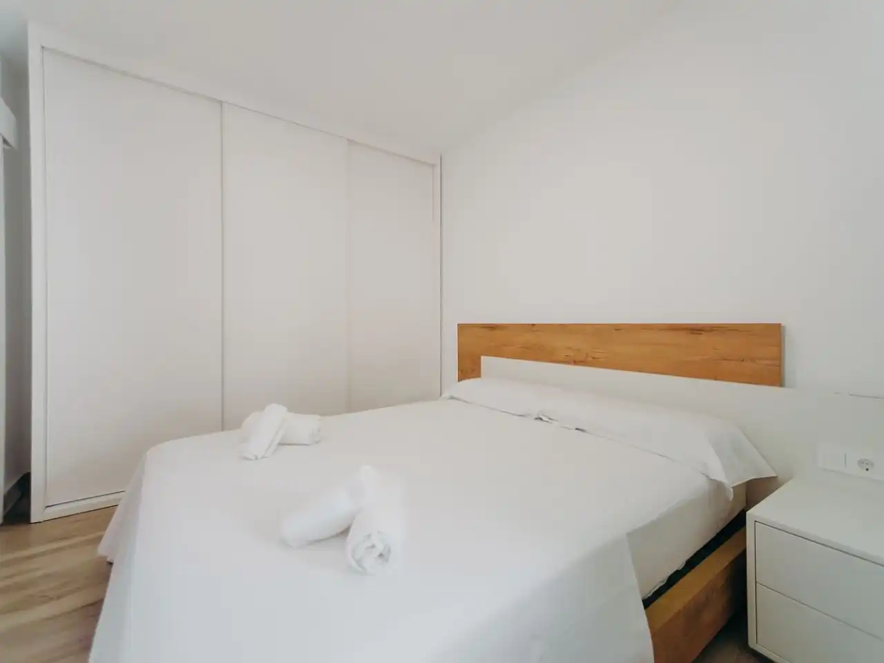 Schlafzimmer von Wohnung zur Miete in Castell d'Aro, Platja d'Aro i s'Agaró mit Klimaanlage und Terrasse